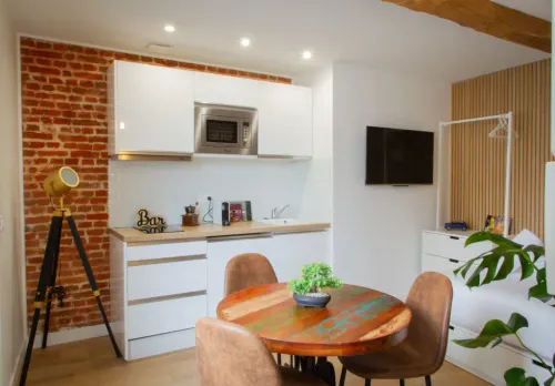 Living room of Room 34 in Honfleur